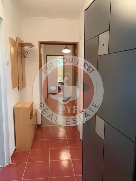 Trapezului, apartament 3 camere, 70 mp, decomandat, B8492.